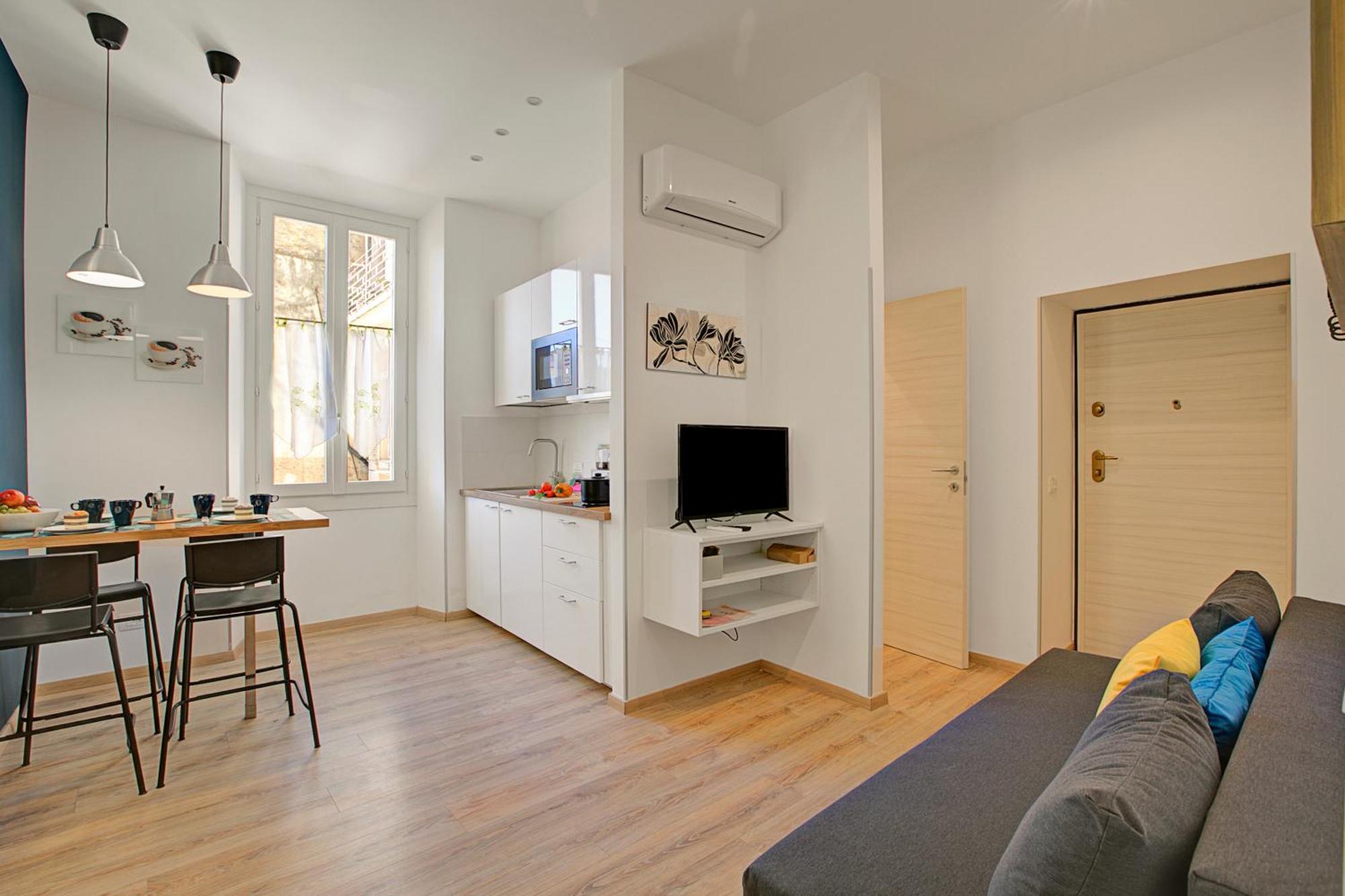 Heroes Apartment Sanremo Centro - Happy Rentals Екстериор снимка