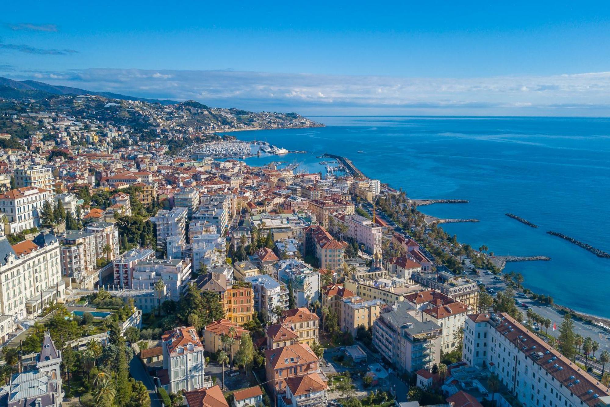 Heroes Apartment Sanremo Centro - Happy Rentals Екстериор снимка