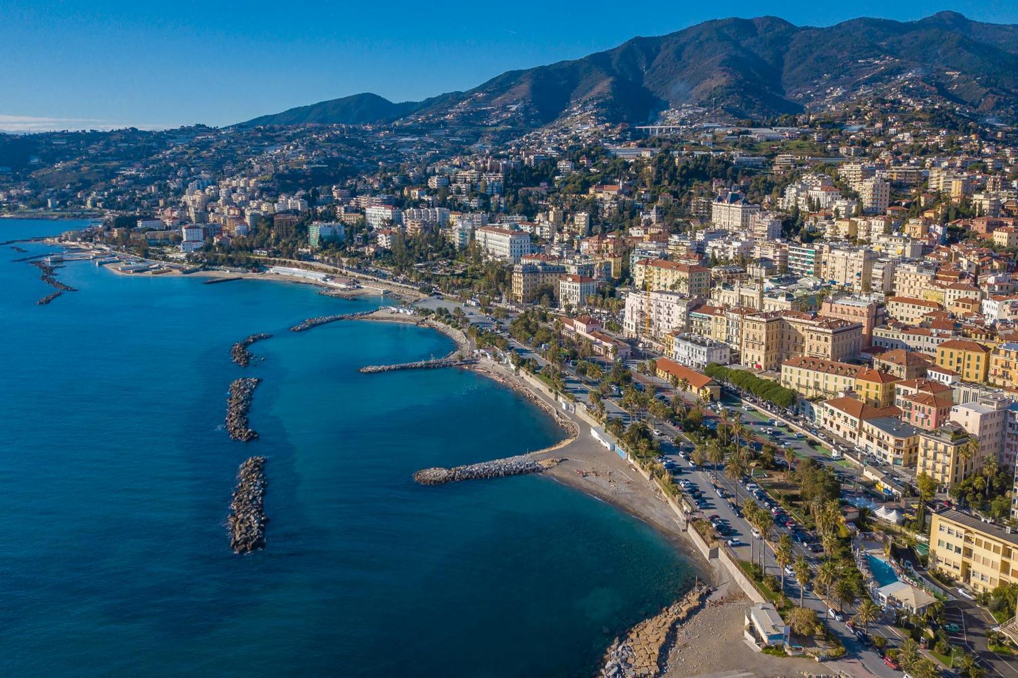 Heroes Apartment Sanremo Centro - Happy Rentals Екстериор снимка
