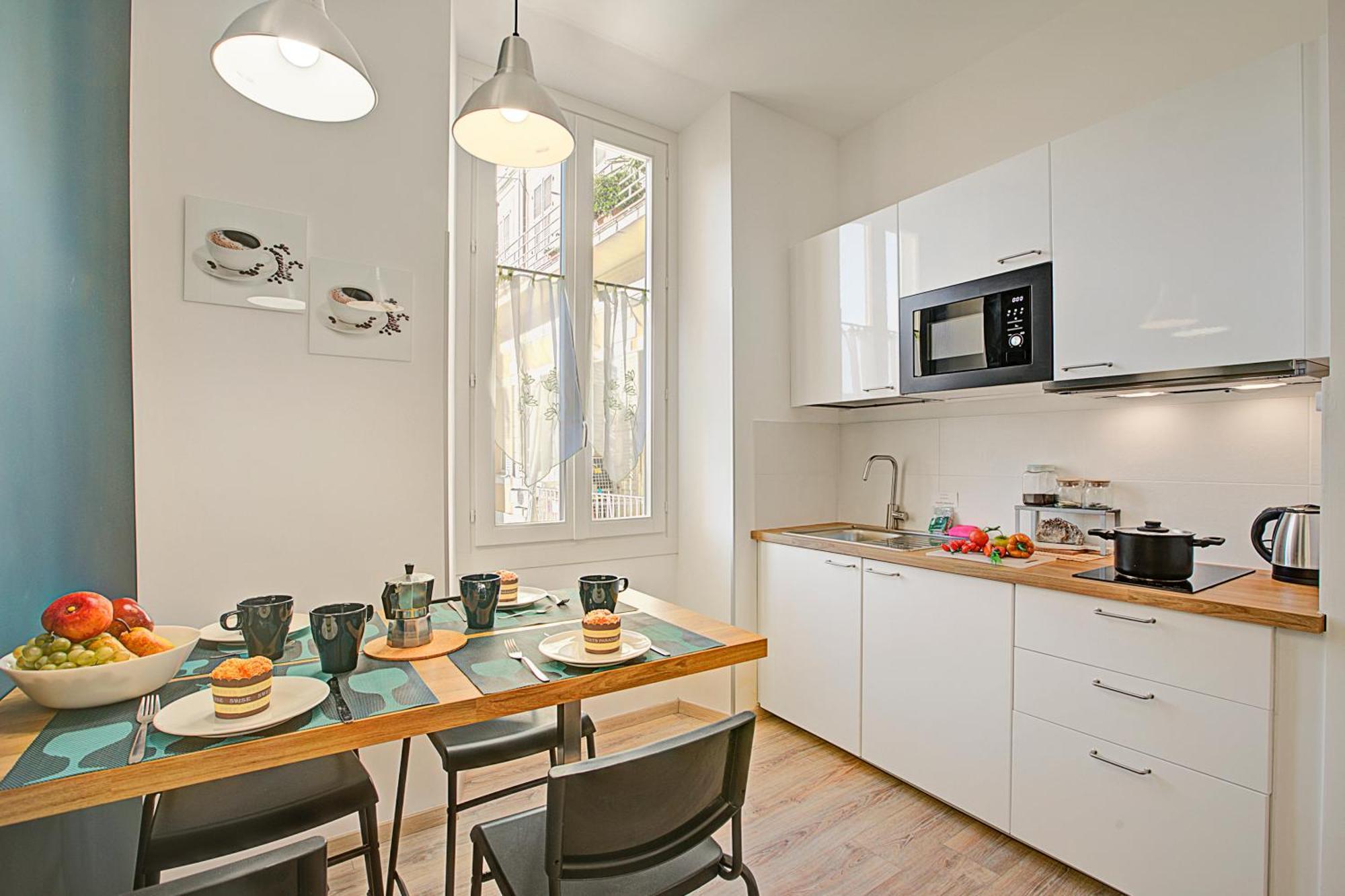 Heroes Apartment Sanremo Centro - Happy Rentals Екстериор снимка